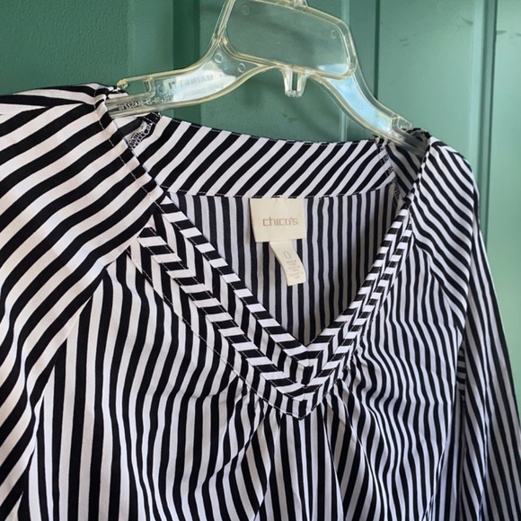 Chicos size 0 small adorable striped top - Picture 3 of 6